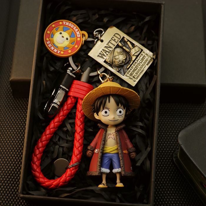One Piece Luffy Chopper Car Keychain for Women, Exquisite Couple Backpack Pendant, Birthday Gift for Men and Women