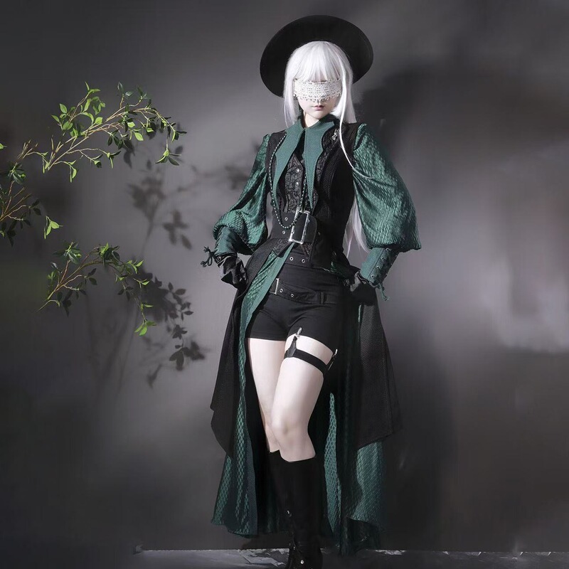 He/She Is a Dragon Lolita, Wearing a Lolita Prince Outfit, Long Dress, Gothic Style, Dark, Halloween, Handsome Woman