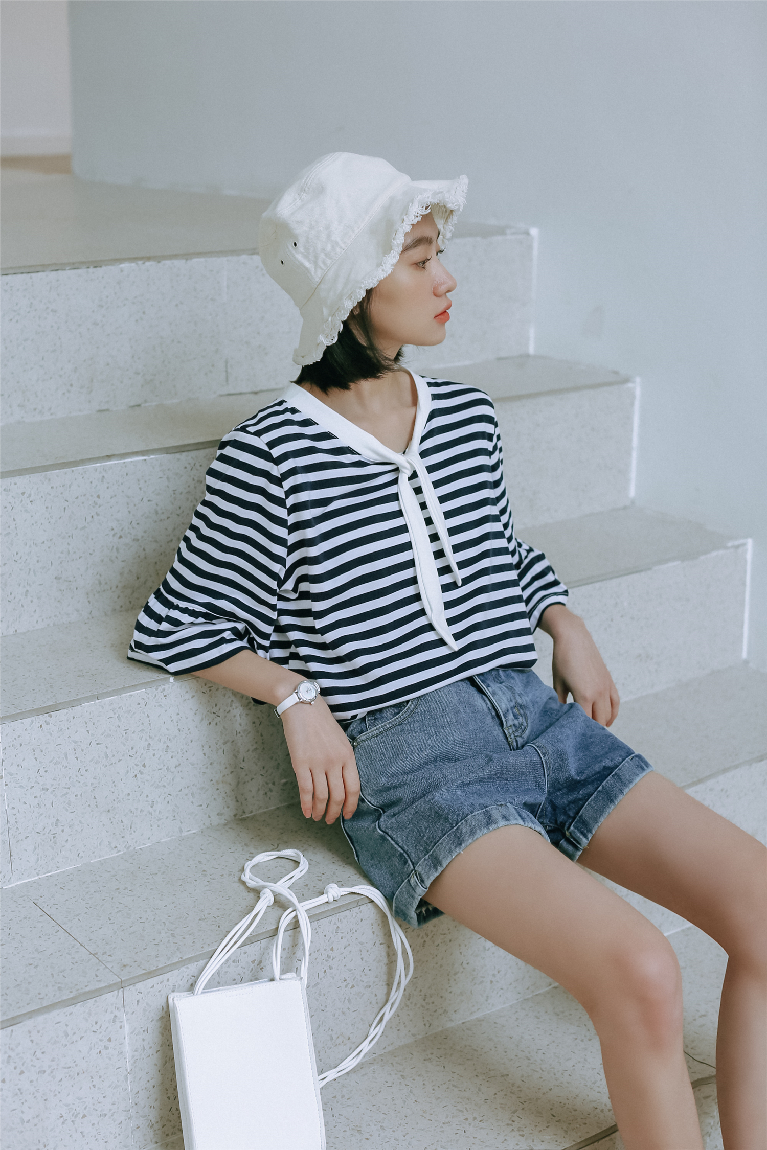 VK旗艦店 韓系新款條紋撞色領帶短袖上衣