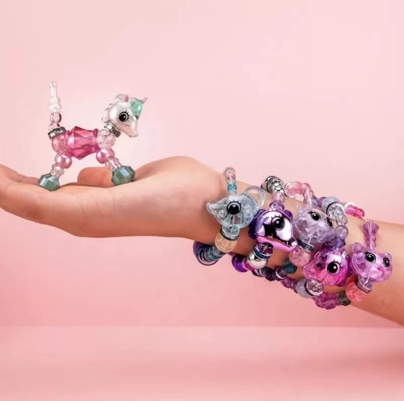 Children's Cartoon Transforming Bracelet Twisty Bracelet Pet Unicorn Rabbit Cat Girl Toy Accessory Backpack Pendant