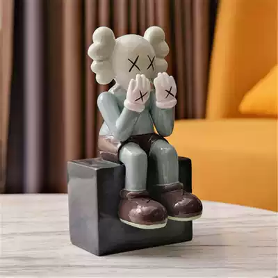 Nordic ins creative cute living room doll toilet paper box Light luxury cartoon tissue box Lunch hall personality funny ornaments