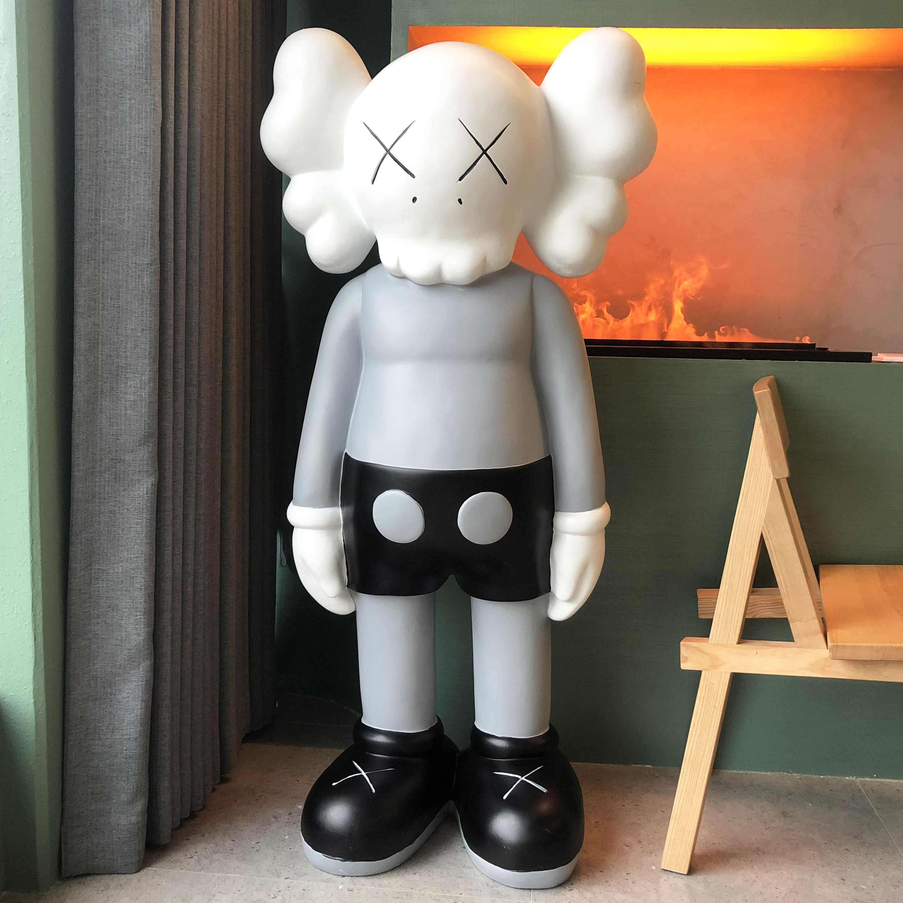 Tide play doll large doll decoration living room Net red tea shop door landing decoration housewarming new home gifts