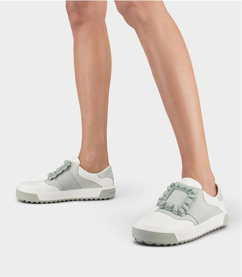 Скидка Roger Vivier/RV цвет коммутэ цветной бриллиант пряжка круглая головка плоское основание нескользящие повседневные кроссовки для женщин