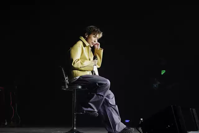 郑润泽 “绚烂 枯萎 以后” 2023-2024巡回演出 —重庆站