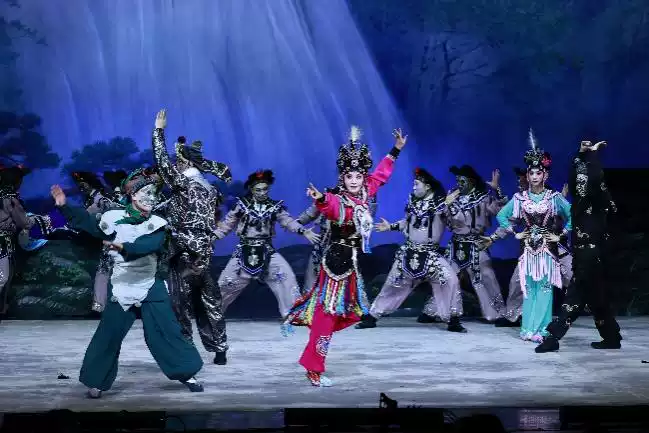 海上京韵·聚焦京典 2026年上海京剧院北京展演 神话京剧《盘丝洞》(图5)