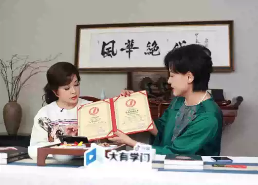2026海门大剧院·江海文化戏剧节 刘晓庆主演传奇话剧《风华绝代》—南通站 2026海门大剧院·江海文化戏剧节 刘晓庆主演传奇话剧《风华绝代》—南通站