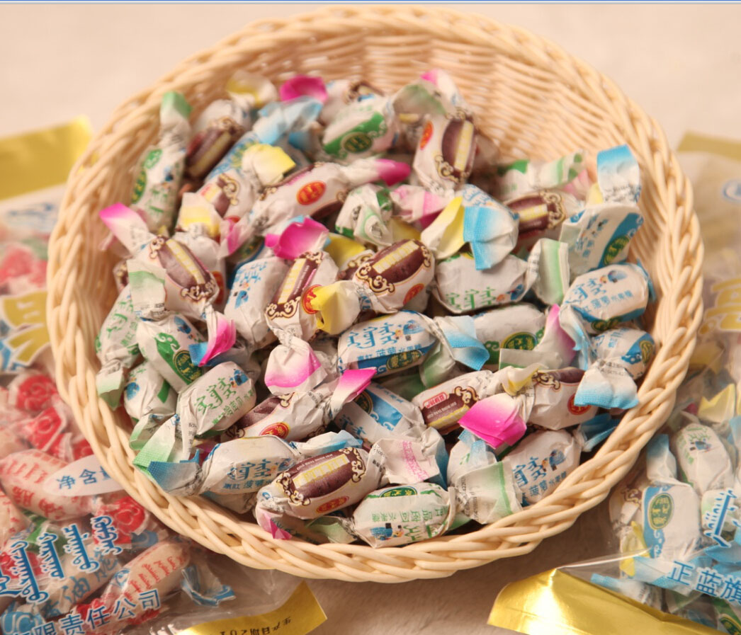 Inner Mongolia specialty Zhenglan Banner Huihong Fructose Cream Crispy Candy 450g * 2 Bags of Mongolian Candy Childhood Memory