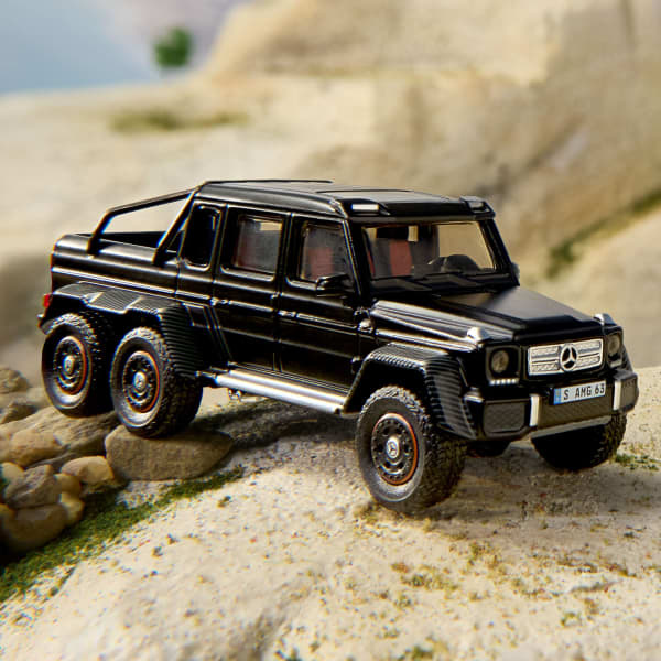 Hot Wheels Elite 64 Mercedes-Benz G 63 AMG 6x6 Hot Wheels Elite 64 Mercedes-Benz G 63 AMG 6x6