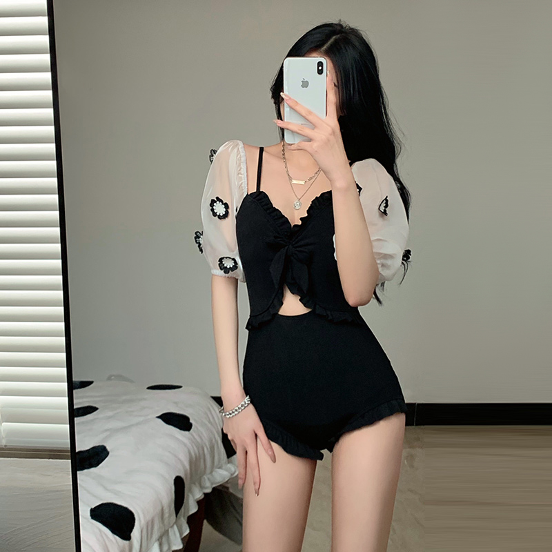 Miss Deer triangle one-piece bikini swimsuit summer new hot spring ins net red conservative and thin design sense