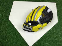 Franklin Kids Baseball Gloves With Safety Baseball 3-6 Years Old Beginner Experience Soft Feel