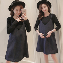 Pregnant women Spring and Autumn dress 2019 new fashion long sleeve T-shirt bow suspenders skirt tide mother two-piece female