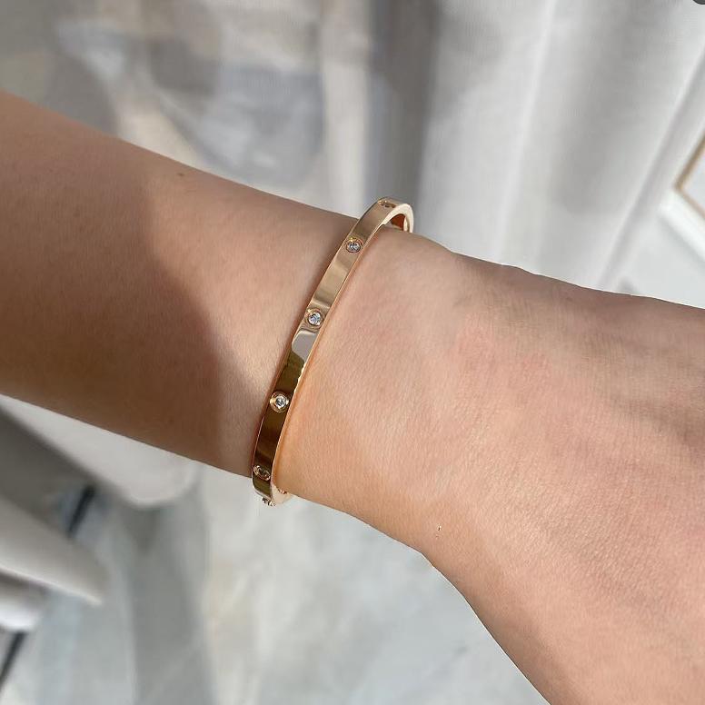 18K Gold Inlaid Diamond Narrow Bracelet for Women, Fashionable and Versatile, Niche Design, High-End Rose Gold Nail Bracelet