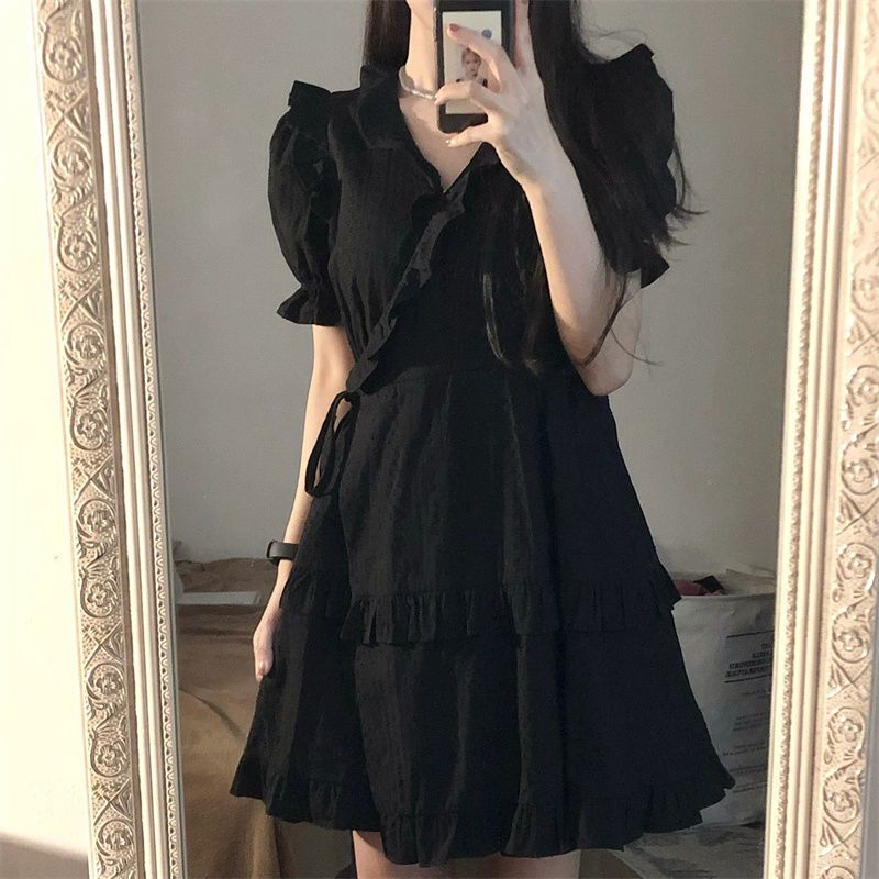 Korean Style Retro Elegant Little Black Dress with Ruffled Doll Collar, Waist-Cinching Slimming Dress for Female Students, Summer A-Line Dress
