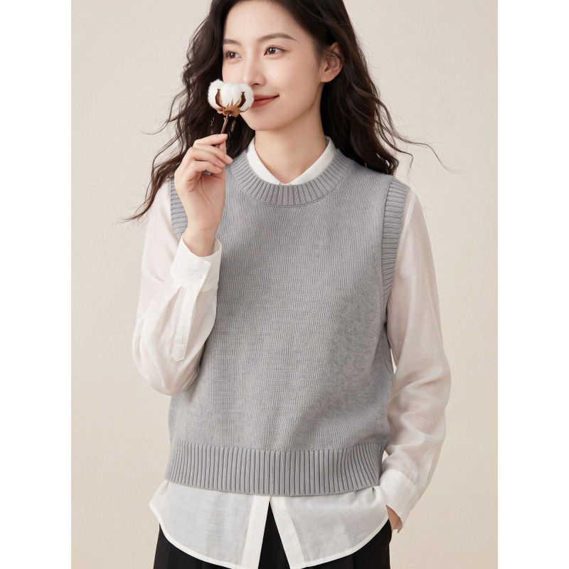 100% Pure Cotton Comfortable and Stylish Gray Round-Neck Sleeveless Knitted Vest for Women, College-Style Sweater Vest Layering Top