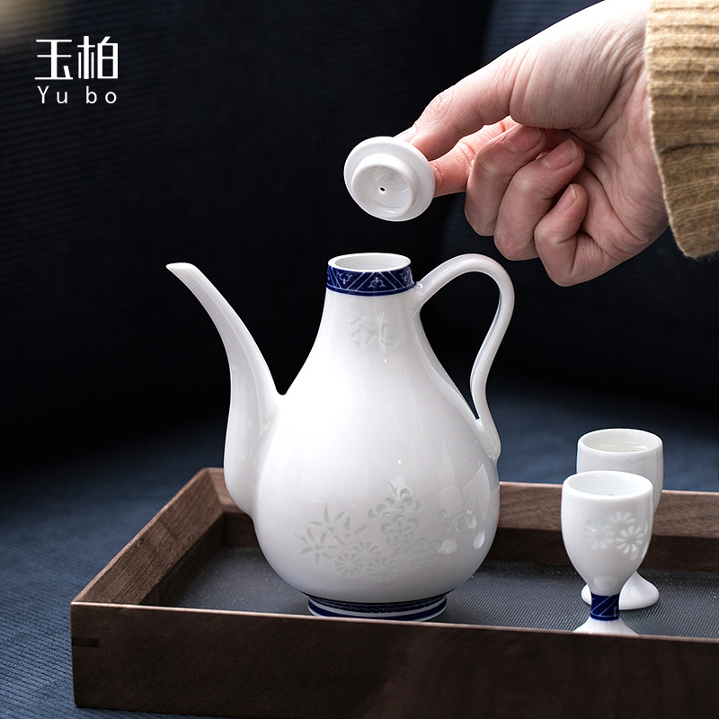 Jade BaiQing flowers and wine set 10 ml of liquor cup poetic age of jingdezhen porcelain wine