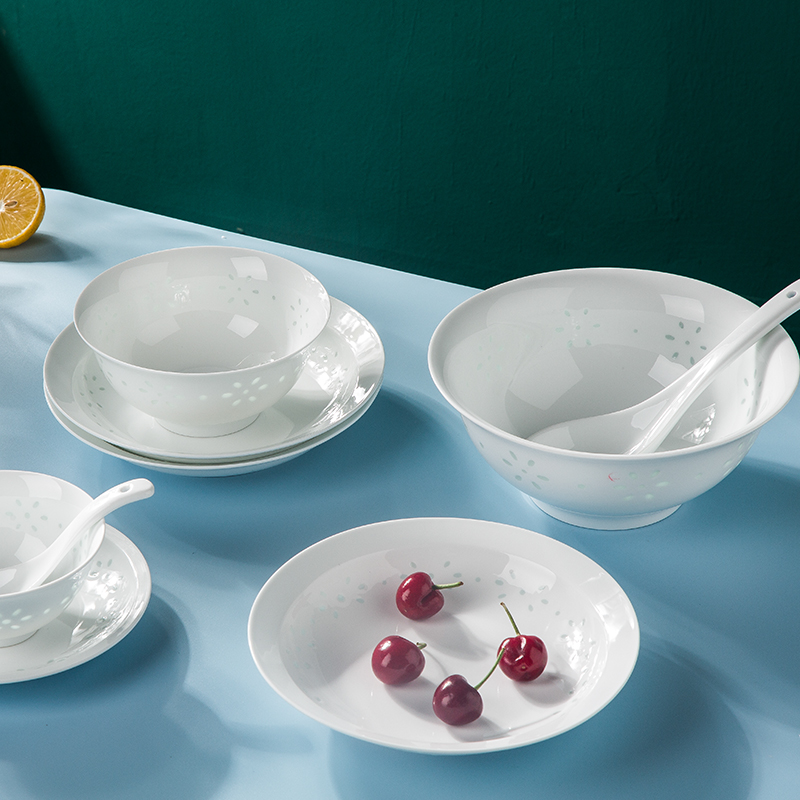 Jingdezhen household of Chinese style household combination suit white porcelain tableware and exquisite porcelain dishes bulk, microwave sterilization