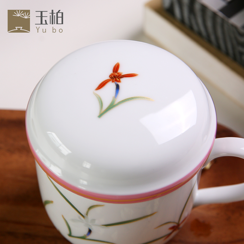 Exquisite jade cypress ceramic cup garden teacup high - capacity office cup creative household ceramic cup bag cover lovers