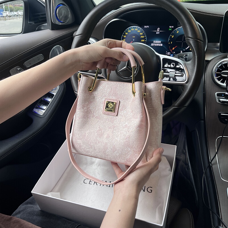 Certainking Women's Bag Niche Cherry Blossom Pink Embroidery High-End Feel Handbag Bucket Bag 2026 New Crossbody Bag