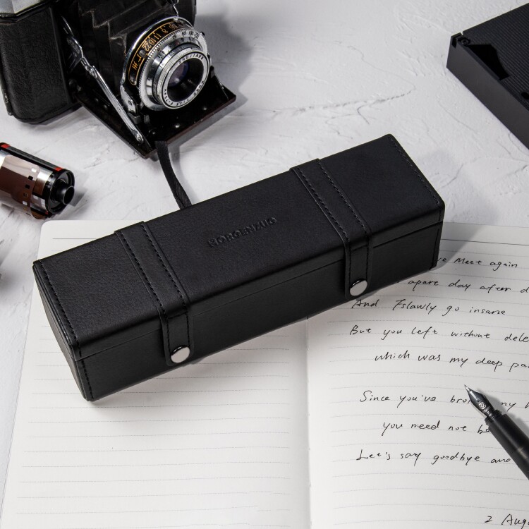 Pen Bag Male Brief Yoonnet Red Creative Lead Pencil Case Women Ins Tide High Face Value Day Series Large Capacity Elementary School Pencil Case