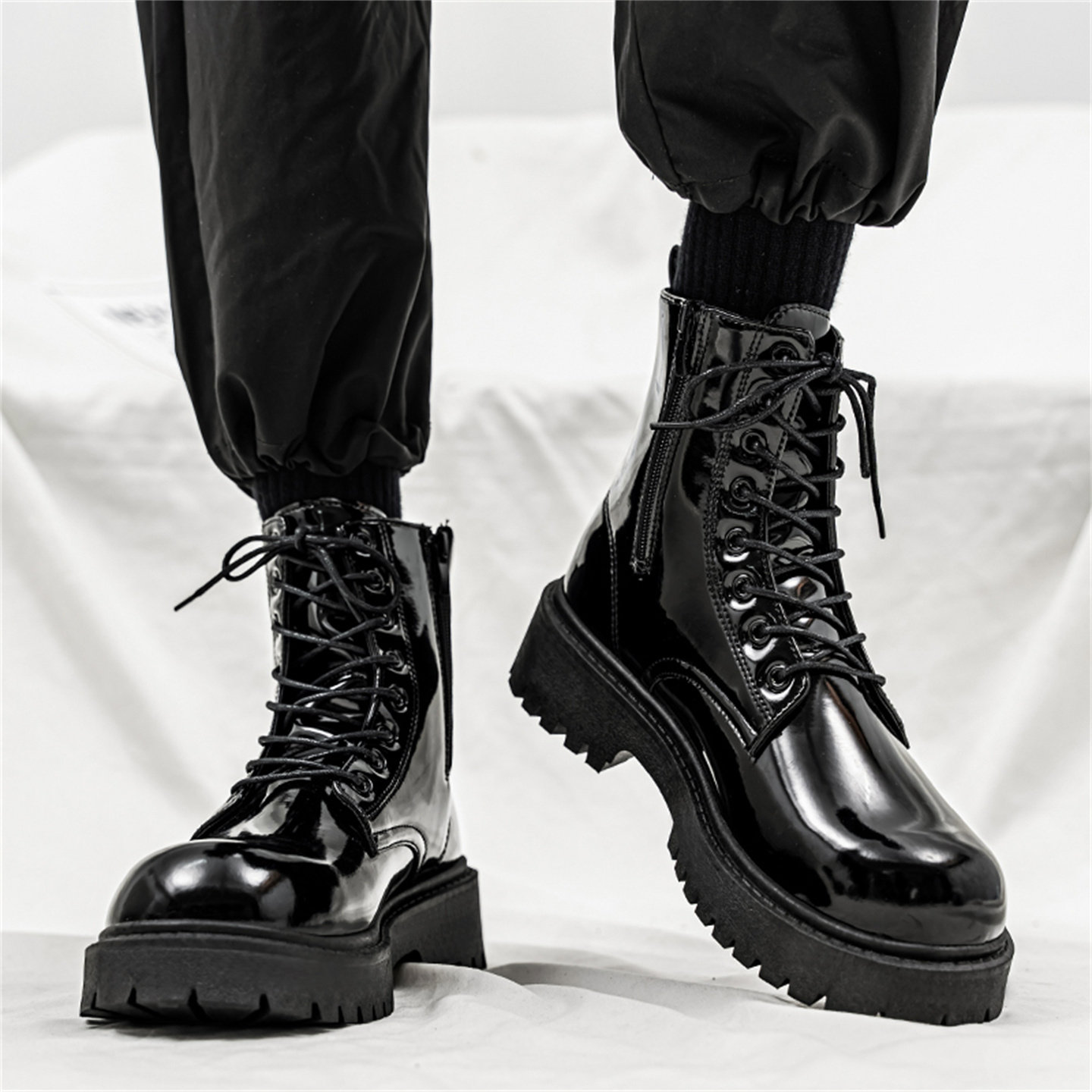 Glossy Martin Boots for Men 2026 New Winter High-Top Black Height-Increasing British Style Work Leather Shoes Men's Motorcycle Boots