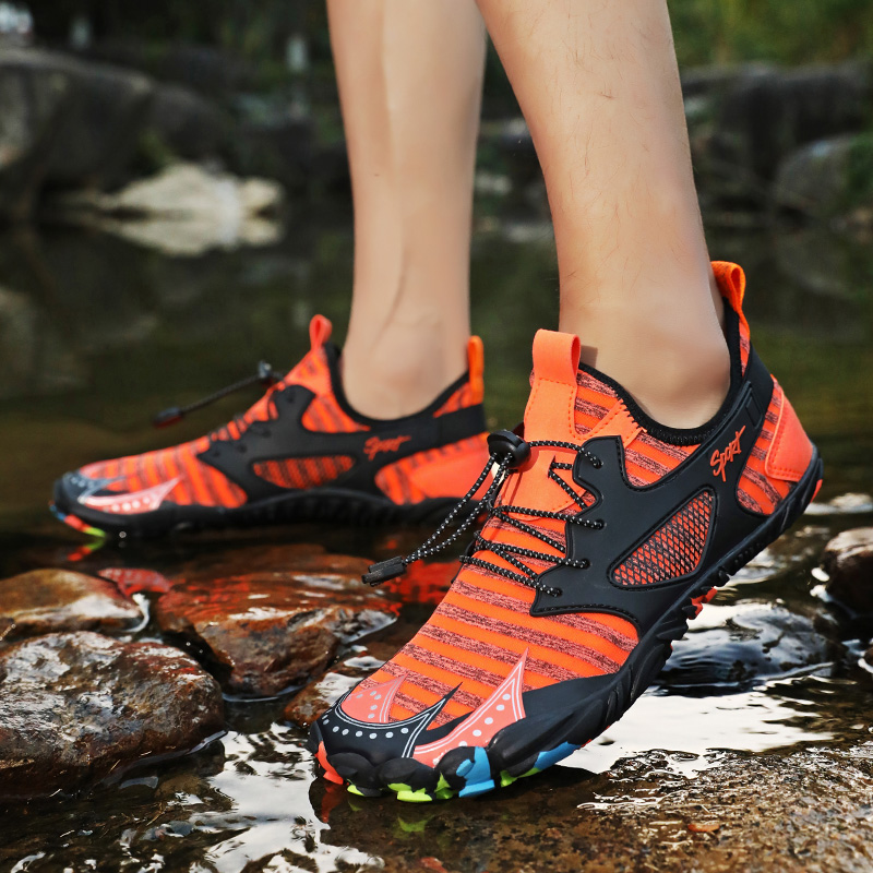 2020 Outdoor stream shoes men's socks waterproof treadmill shoes speed dry water amphibious fishing shoes men and women