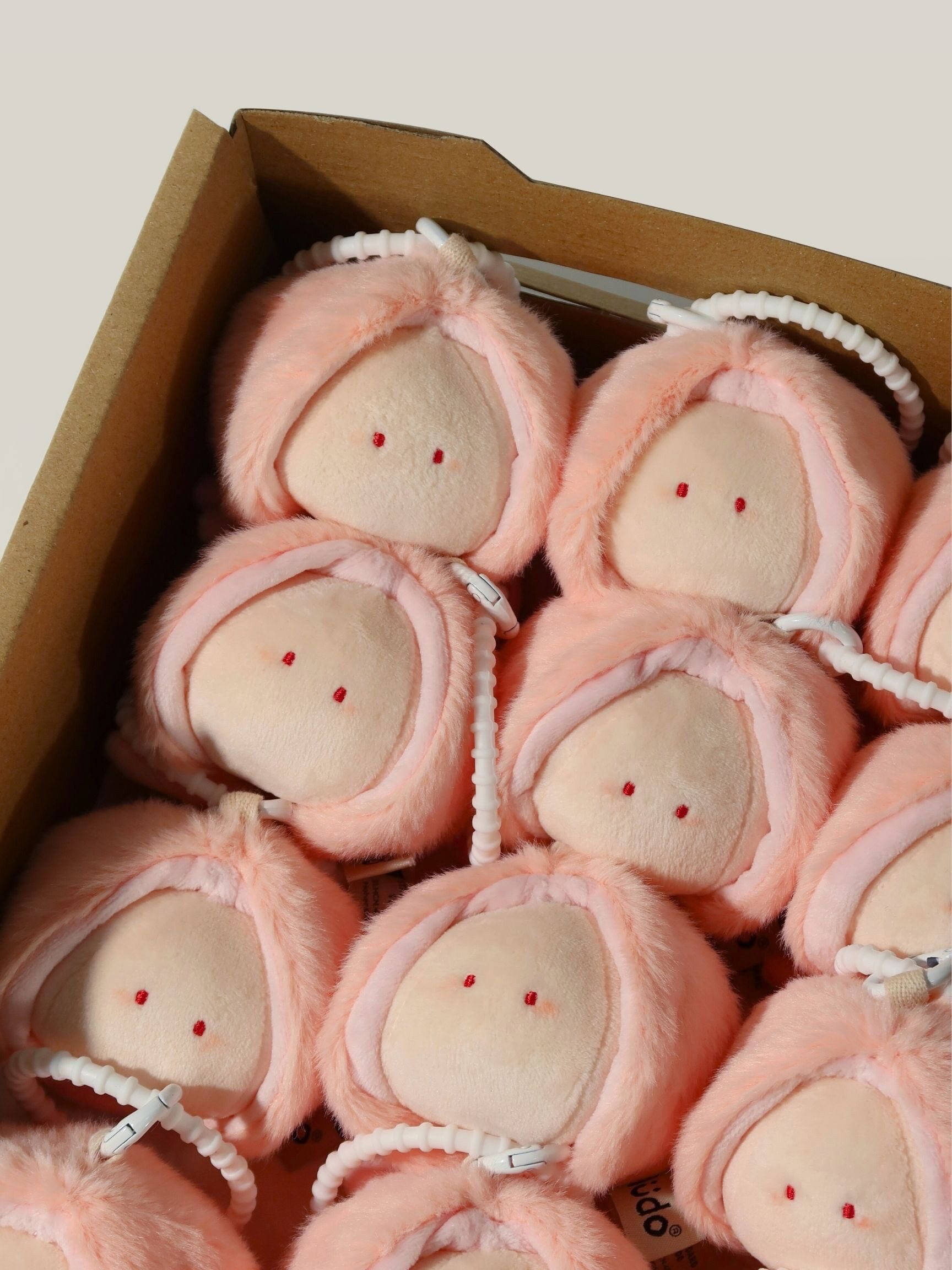 LUDO Peach & Sakura Bald Fruits Plush Keychain detail image