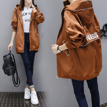 Short and small casual windbreaker thin coat lady early spring autumn wild 2021 medium long new foreign atmosphere