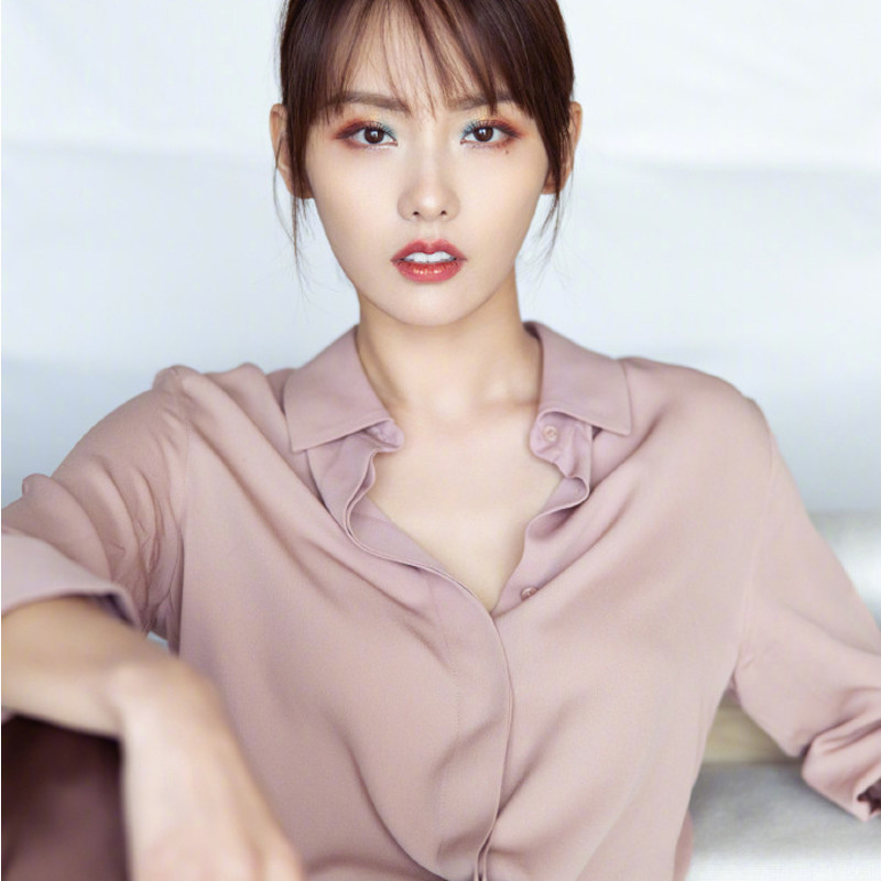 22 Spring and Autumn Zhang Jiani star with the same purple long-sleeved shirt design sense niche versatile slim machine top woman