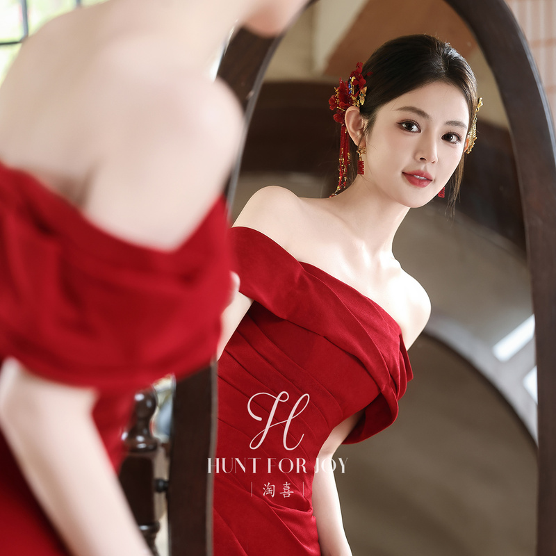 Taoxi "Taoxi" Red Engagement Dress 2026 New Model Wedding Toast Dress Bride's High-End Elegant Off-Shoulder Gown Taoxi "Taoxi" Red Engagement Dress 2026 New Model Wedding Toast Dress Bride's High-End Elegant Off-Shoulder Gown