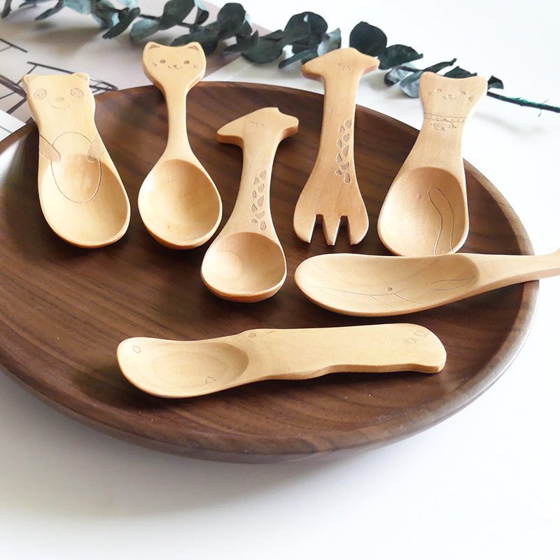 Japanese cute cartoon animal creative solid wood spoon children's baby ice cream dessert rice spoon wooden tableware