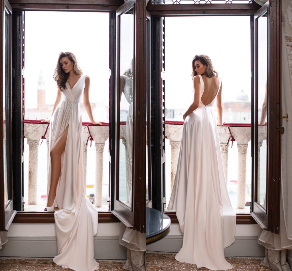 2020 new shoulder V-neck simple satin yarn small tail outdoor lawn travel light wedding evening dress