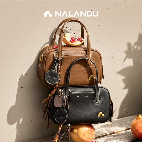 [Знаменитости в одном стиле] Женская сумка для боулинга Nalandu Sugar Cube, новинка 2025 года, высококачественная сумка через плечо Boston