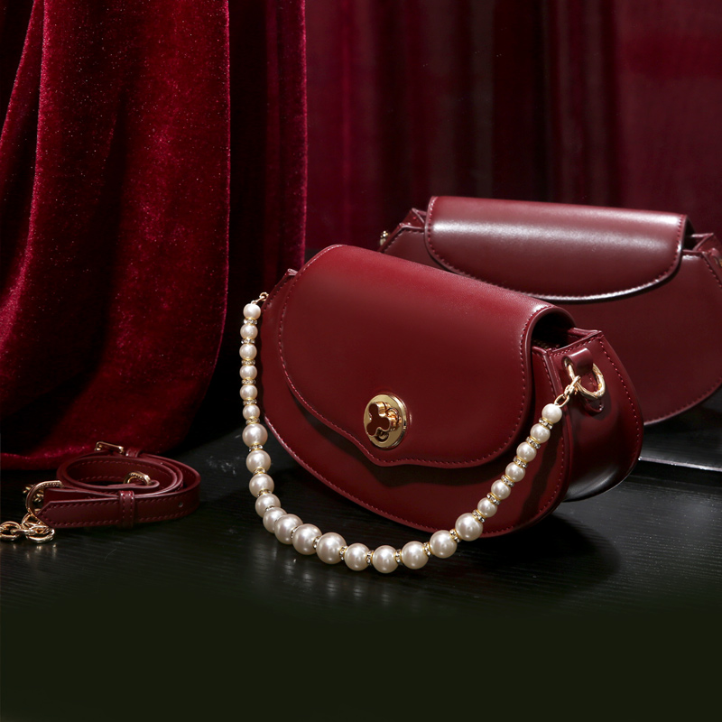 toutou bag 2020 new trendy net red all-match female bag pearl underarm bag French niche design shoulder bag
