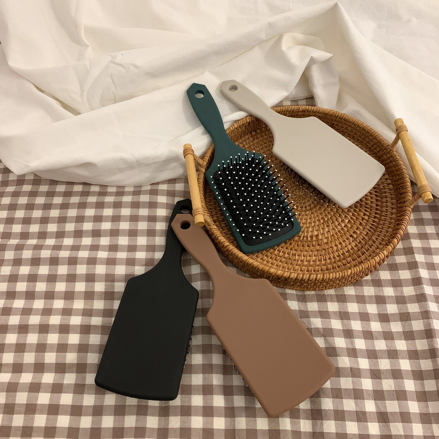 Japanese GP air-cushion comb female air comb massage comb large comb airbag comb female portable comb