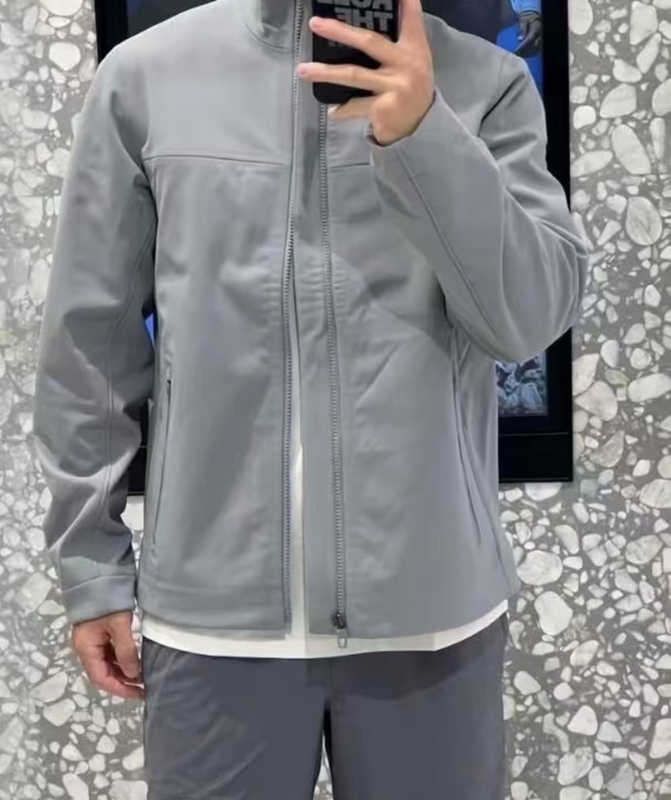 Lululemon Cross Chill Jacket Sports Thin Fleece Softshell Jacket and Windbreaker Lululemon Cross Chill Jacket Sports Thin Fleece Softshell Jacket and Windbreaker