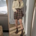 Váy siêu lửa váy 2018 thu đông Hàn Quốc chic retro eo cao kẻ sọc len hoang dã Một từ váy ngắn nữ Váy