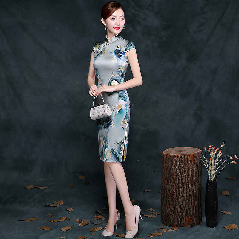 Short cheongsam, summer silk mini-skirt, season 2021, fitted Short cheongsam, summer silk mini-skirt, season 2021, fitted
