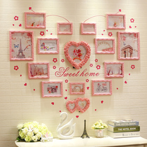  European-style heart-shaped photo wall solid wood living room bedroom warm decoration ins background wall creative wall photo frame combination
