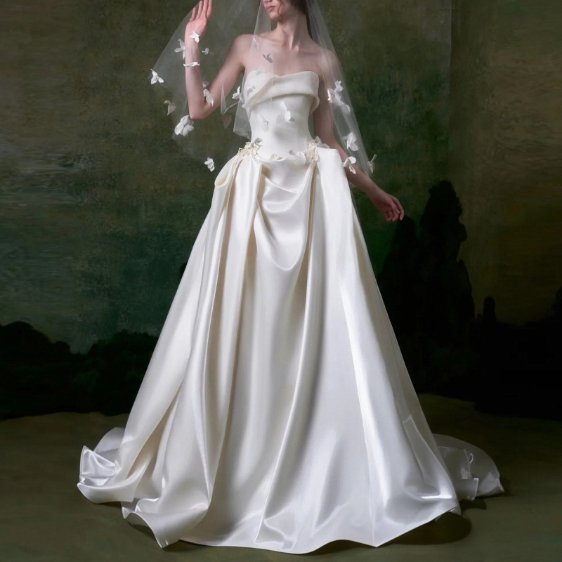 26 New Style Strapless Vintage French Bridal Wedding Dress, Simple Forest Style, High-End Satin with a Train, Plus Size, Slimming
