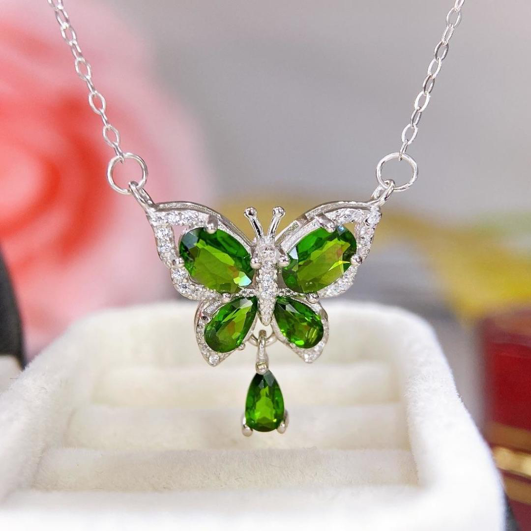 S925シルバーの象嵌入りディオプサイドネックレス、新品天然ディオプサイドペンダント、レディースアクセサリー、ファッションジュエリー卸売