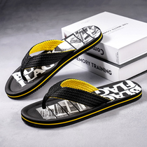 Herringbone drag male summer fashion outside wearing 2021 new tide slippers Mens Korean version individuality anti-slip clip foot beach shoes