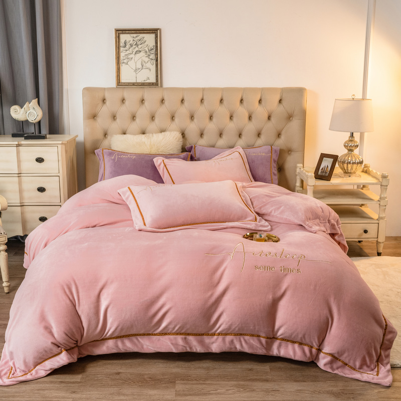 Milk velvet thickened brocade velvet four-piece coral velvet baby velvet plus velvet milk quilt cover flannel bedding