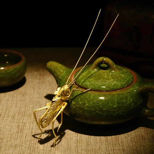 Чистая медная трава чай PET Pure Медные листья дерева и кузнечик чай набор