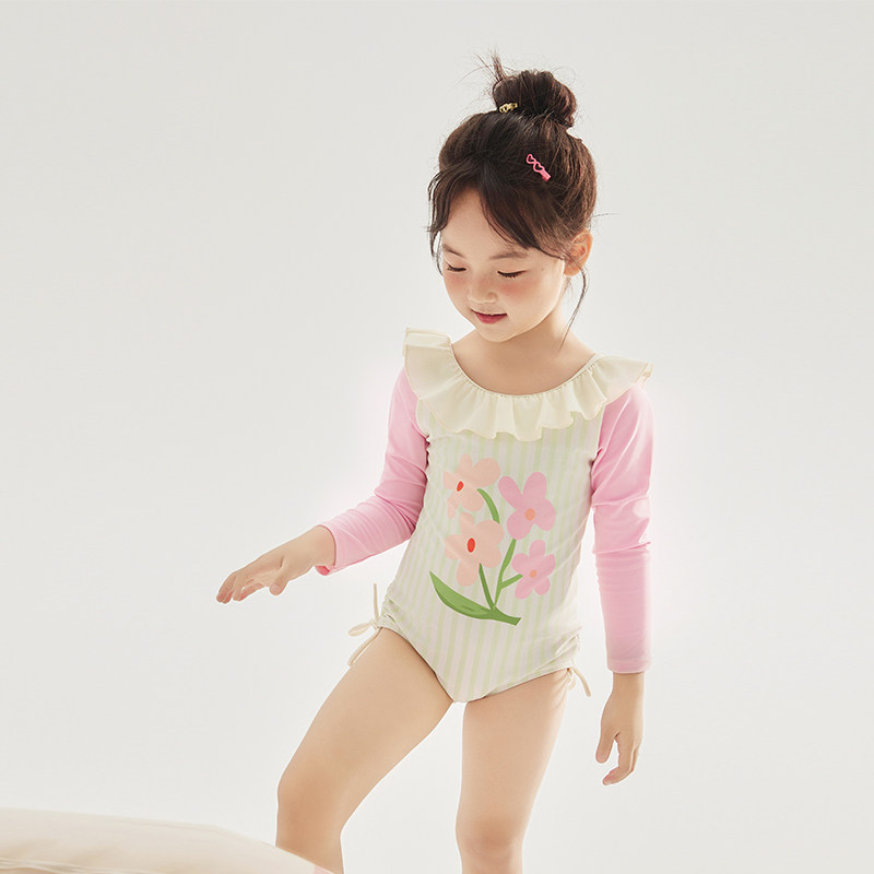 2024 Girl New Conjoined Swimsuit Children Mid-Child Sunscreen Baby Fashion High-end Bubble Spa Swimsuit