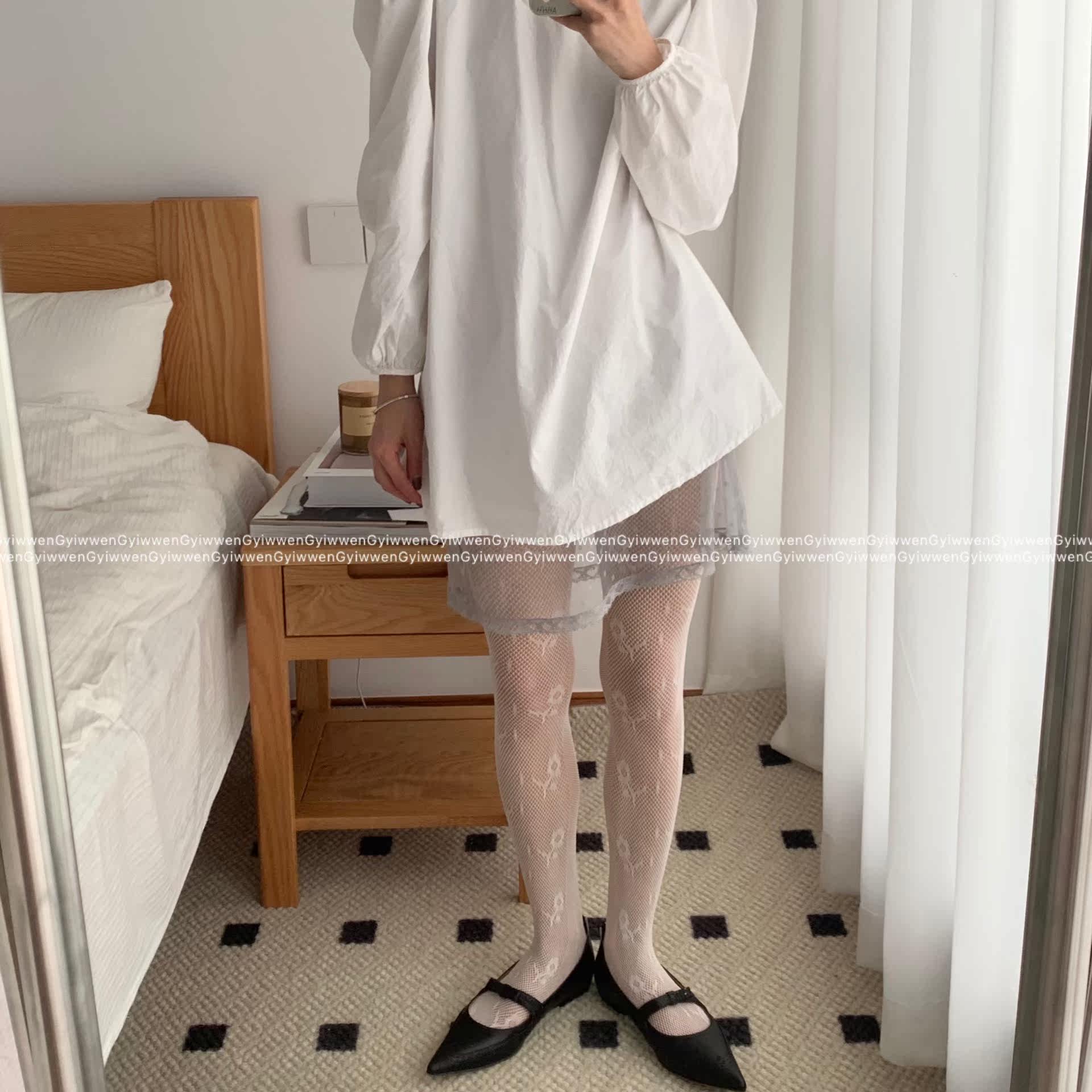 Gyiwwen hot girl dark sweet cool little flower fishing net socks pure girl pantyhose female personality fashion socks