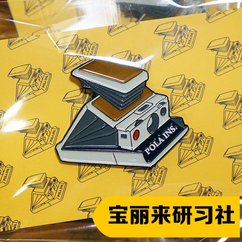 (Study Society Perimeter) Original Baoli to Camera Classic Yellow Leather Silver Machine SX-70 Metal Badge