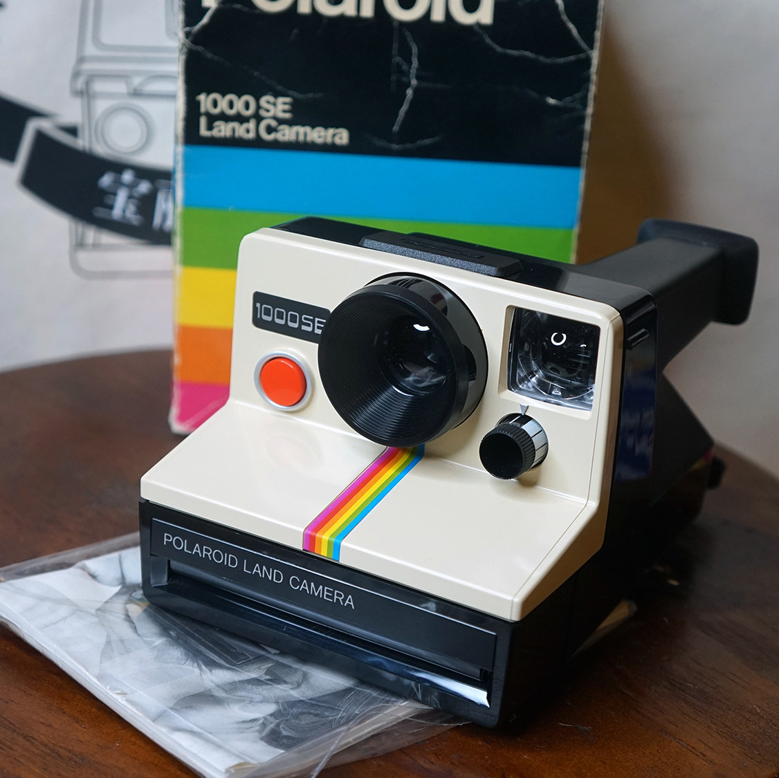 Bao Li to superclassic white rainbow 1000SE type red button with packaging box spot