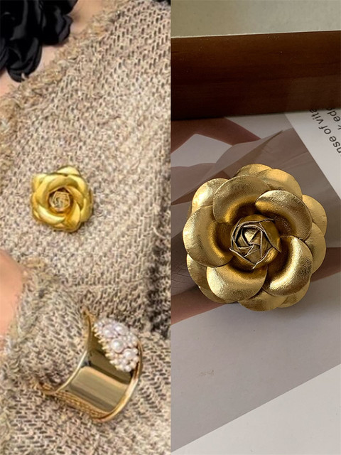 Retro French silver gold camellia flower brooch small accessory pin fashionable corsage small fragrance style pu leather texture