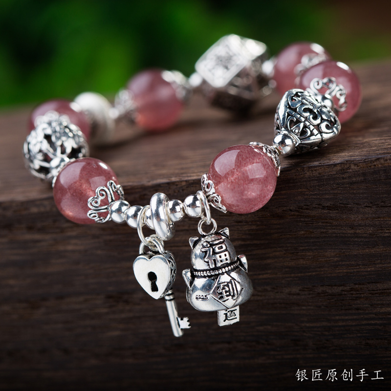 Silver artisan original handmade s925 pure silver handmade natural strawberry crystal single ring Thai silver crystal Merchants Cat Bell Hand Strings