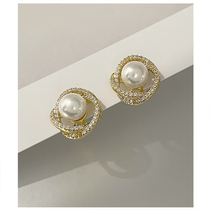 Network Exploits Classic Earrings Fresh Water Natural Pearl Ear Clip Female Mosquito Coil Dish Without Earhole Ear Accessories Full Drill 100 Hitch